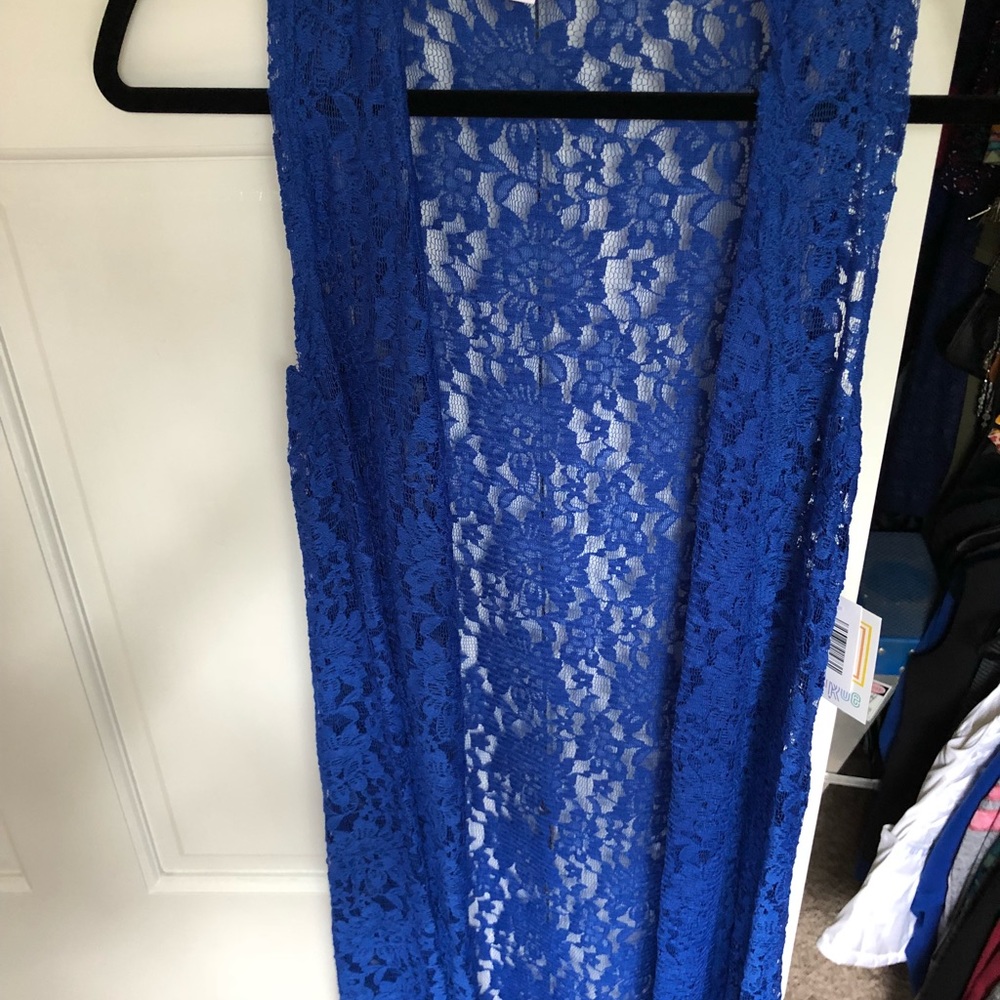 Small floral lace Joy LuLaRoe
